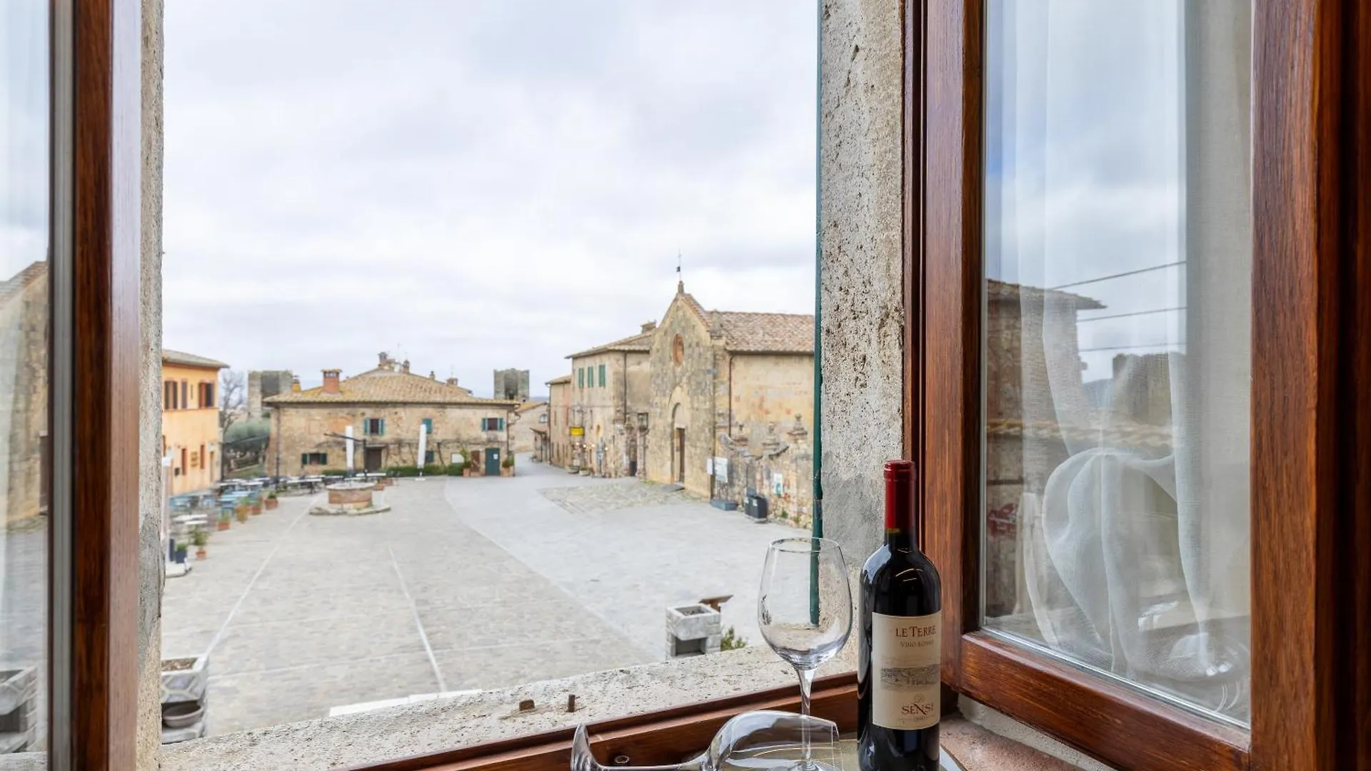 Sognare Nel Castello Hotel Monteriggioni Guest house
